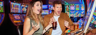Màn hình các loại game slot đa dạng chủ đề tại okvip game